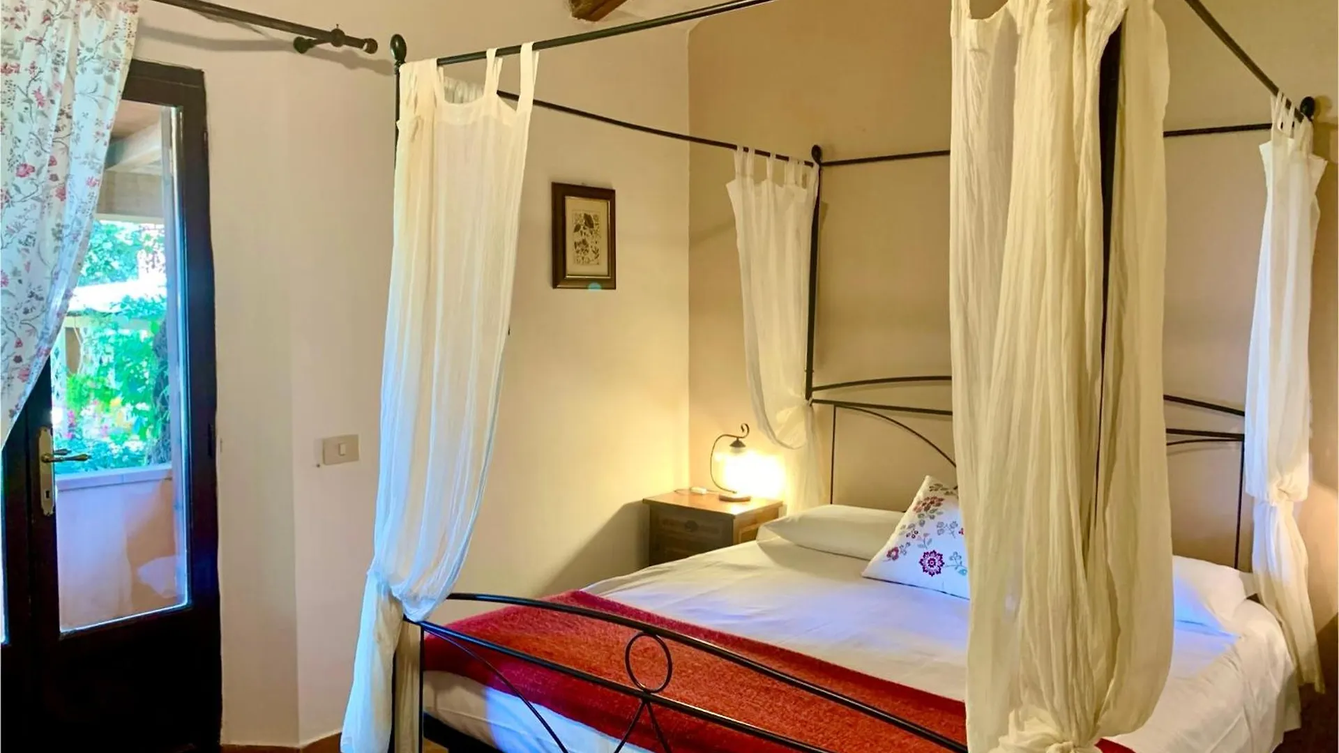 Agriturismo Fattoria La Prugnola Montescudaio